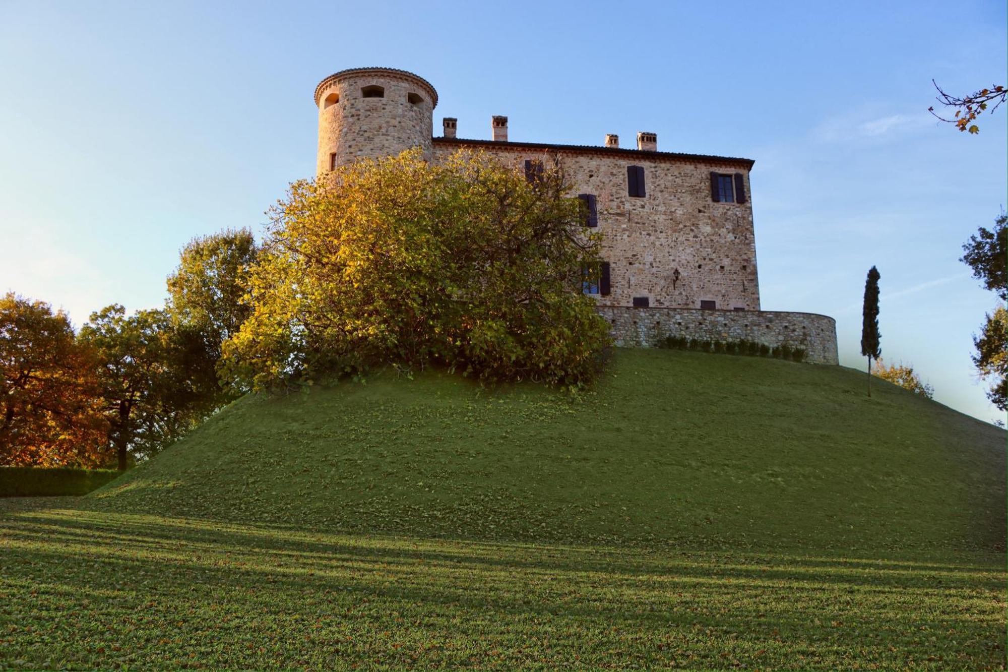 Castello Di Viano Villa Exterior photo
